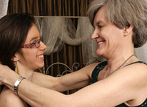 Horny old and young lesbians go at quickening