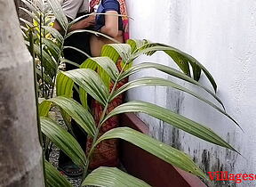 House Garden Clining Time Sex A Bengali Wife With Saree in Outdoor  Official Video By Villagesex91
