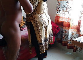 Desi Saas Ko Jabardasti chudai Damad Gujarati motherinlaw tied her hands and fucked hard Destroyed ass amp cum inside
